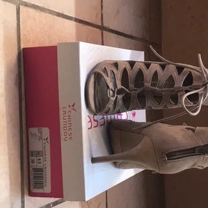 Ladies high heeled lace up sandal